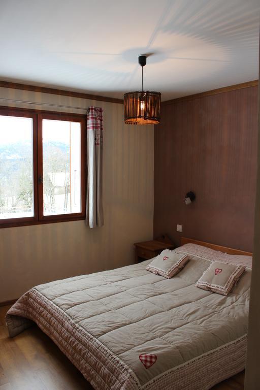 Les Paddocks Du Mont Blanc Hotel Mieussy Szoba fotó